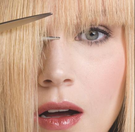 HairJunkieSalon's tweet image. PUT DOWN THOSE KITCHEN SCISSORS!!
Drop in anytime for a bang trim. This 15 minute service will save you from...yourself! 😜
FREE for existing Hair Junkie clients
$10 for 'soon-to-be-clients' 😃

#bangtrim #ottawabangtrim #freebangtrimottawa