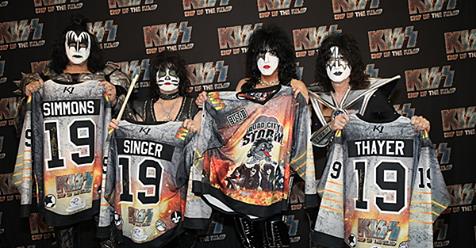 SPHL's tweet photo. Are you a KISS fan? If so, you need to attend the @QuadCityStorm KISS night on March 9! 🎸
⠀⠀⠀⠀⠀⠀
There will be a KISS mask giveaway and a jersey auction! Click here to purchase your tickets ➡️: https://t.co/pV2oeGjRJ5

📰 Read about the promotion: https://t.co/9SRtCU6L8P https://t.co/xRWDGVQJbr