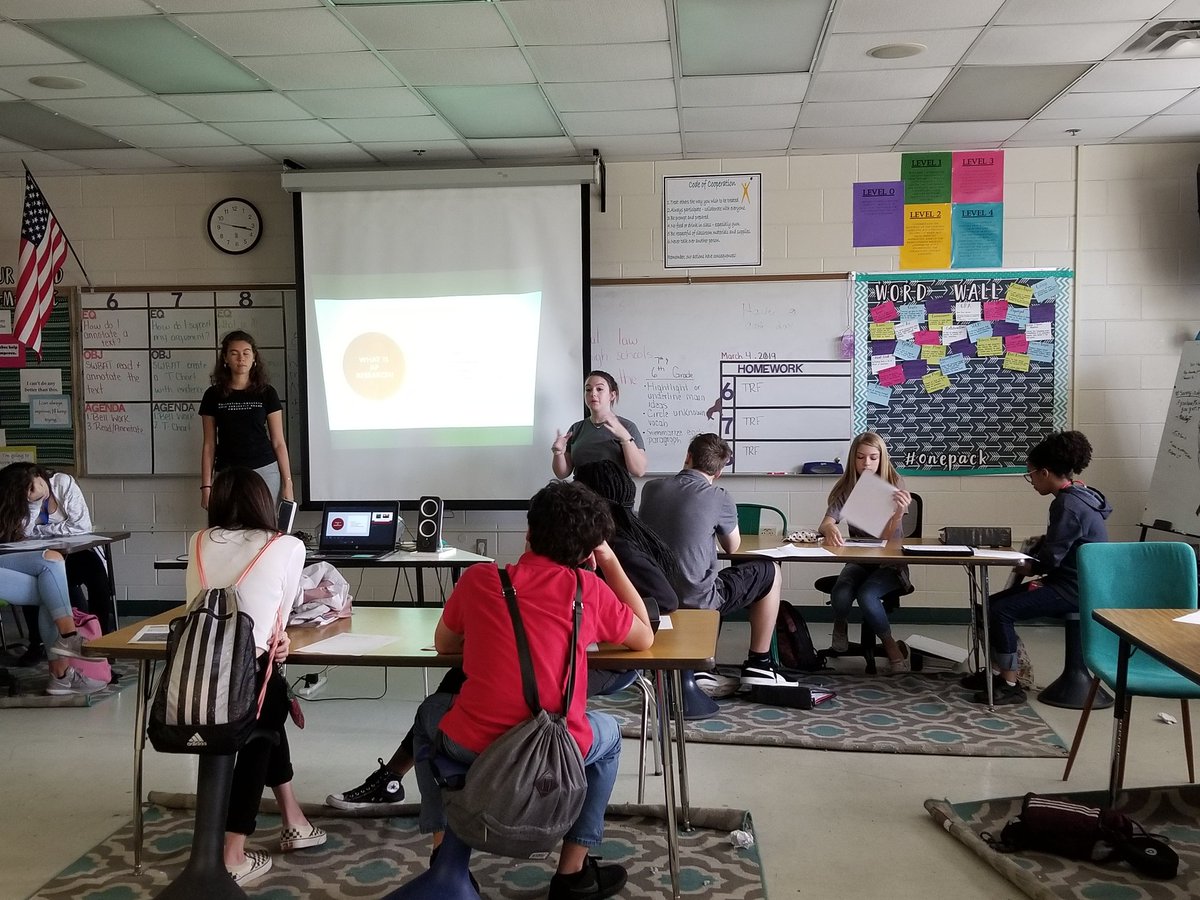 EllaGibsonFL's tweet photo. AP Capstone students visited 8th AVID to let them know about an amazing program! @WindyHillWolves #ThisIsAVID #ERHSKnights #FutureKnights #APCapstone #whmsAVID #OneAVIDPack #PlanYourFuture https://t.co/wmLuqxvFMC