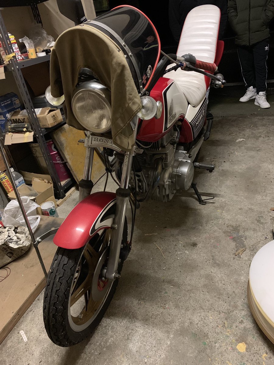 MqCHI__'s tweet photo. 値下げしました!
CB250t売ります!
250登録400エンジン
詳細等はDMで教えます!
興味ある方連絡お願いします!
ドタキャン多すぎます連絡しっかりできる人だけでお願いします
#単車売ります #バブ売ります! #バブ #400T #250T #静岡 #単車 #CBX #CBR #GS #GT380 #RZ #ゼファー #XJR #旧車 https://t.co/U3aZ0xgMih
