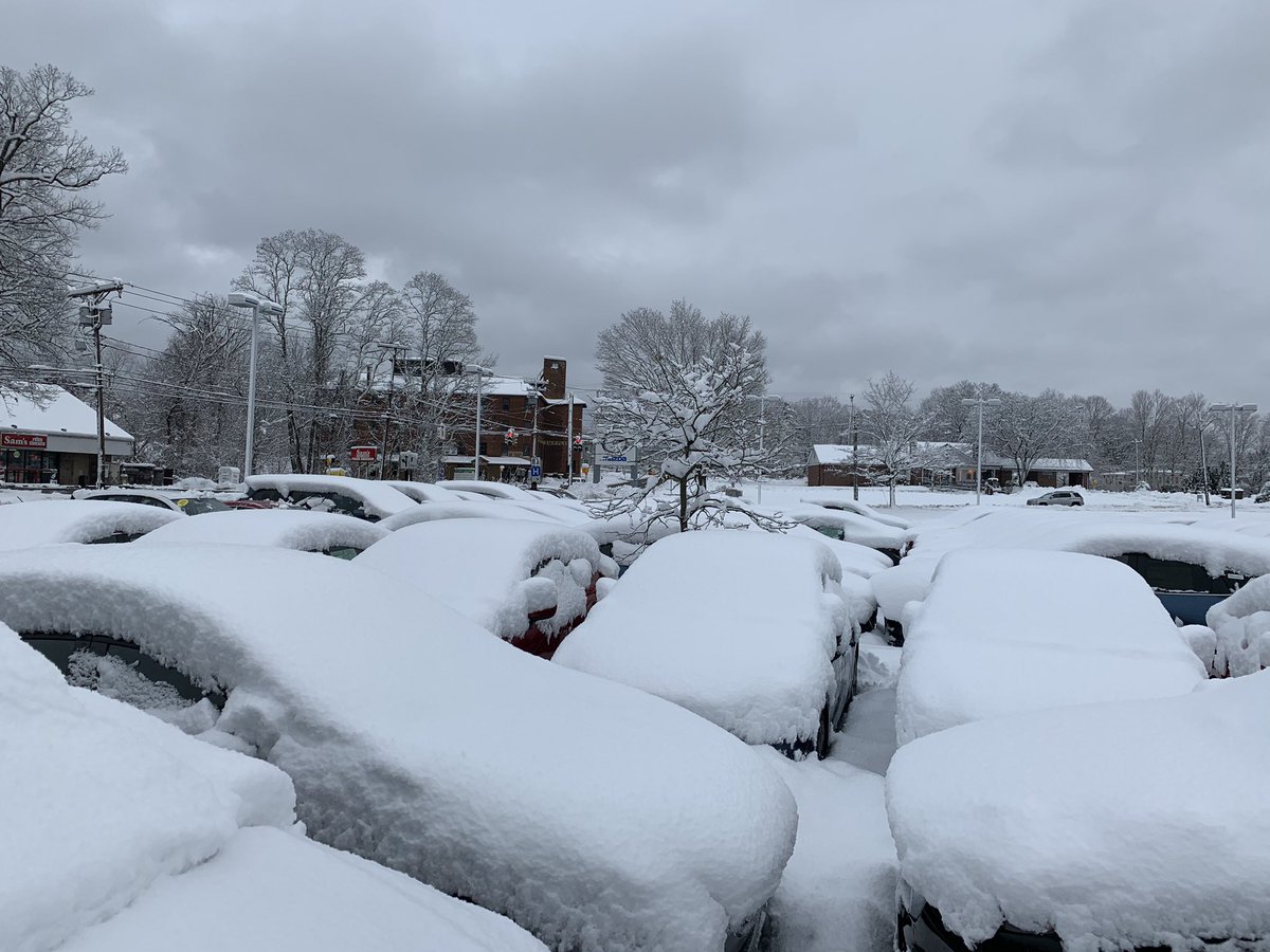 MazdaManchester's tweet image. It’s a winter wonderland at Mazda of Manchester! ❄️ ⛄️