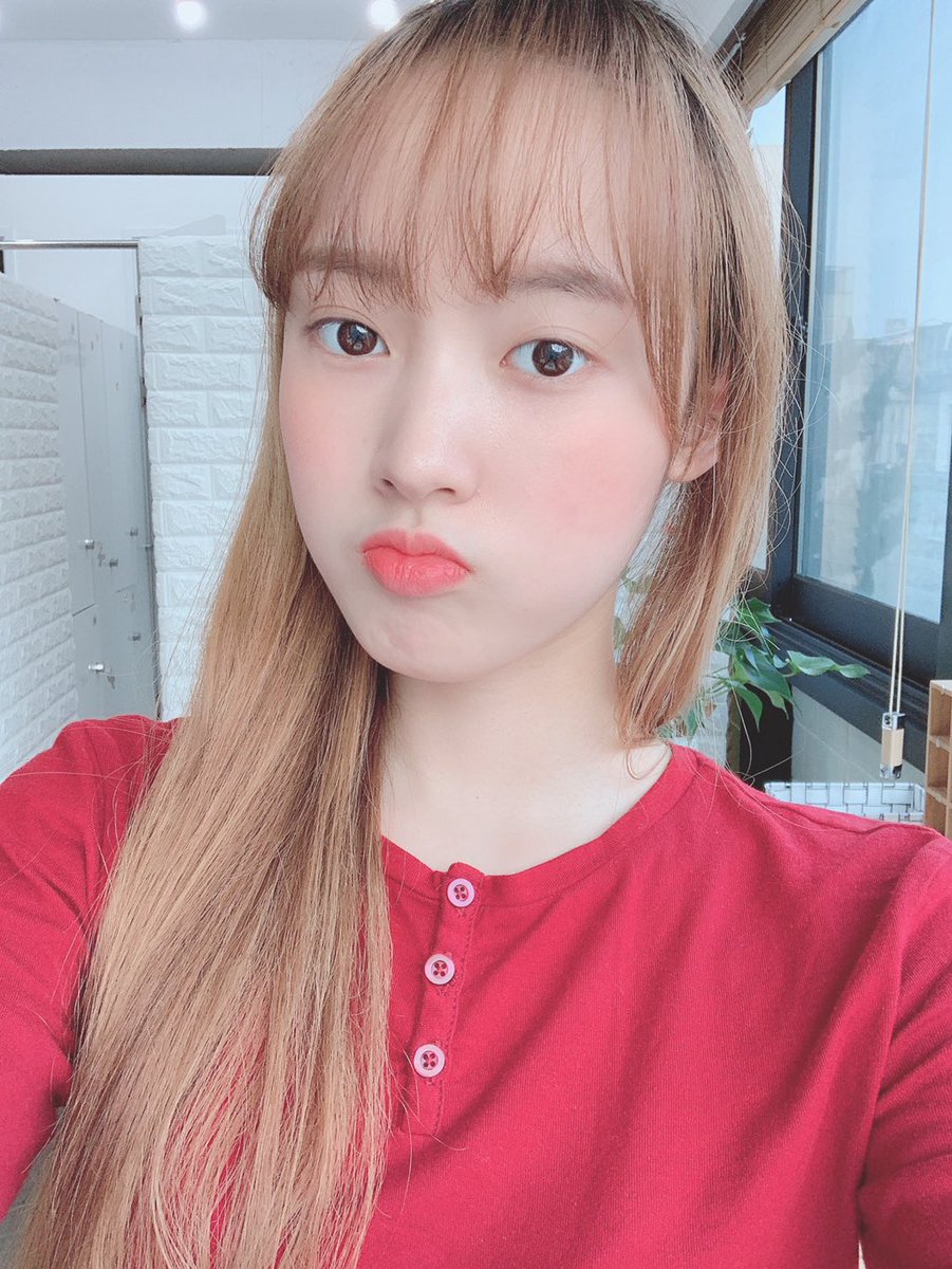 hahnxeson's tweet photo. 📅 . . . mar 04. lee seojeong https://t.co/p2y31TJTdW
