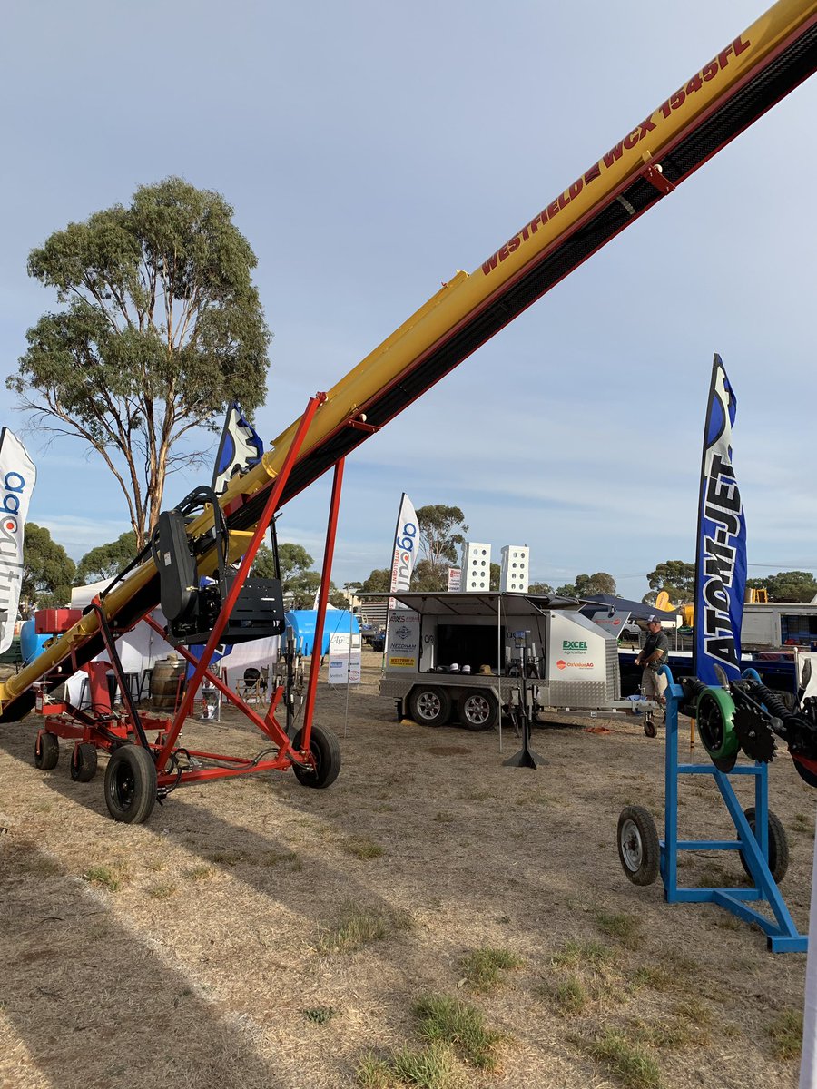 Agculture1's tweet photo. Ready for action @wimfielddays #agculture @AWSAirReels @AtomJetAg @Oz_Value_AG #needhamag #westfieldaugers @BushelPlus https://t.co/K2O6w6aiNq