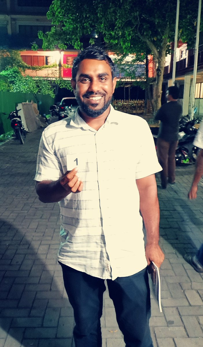 19majlis's tweet photo. Candidate no1
Ibrahim faisal
Hulhumale dhaaira
Majlis2019 https://t.co/KBY9CcJ4y3