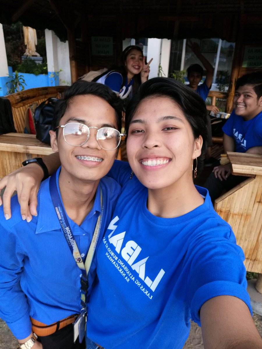 Maria_Laarni's tweet photo. Since tapos na ang Campaign, just wanna share this proud moment! Both the campaign managers of #LABAN and #ASAP are active members and officers of @ArteCommLYE !!! 😍💜 

This makes me so proud to lead such an active and well involved org! 😭💜 #CommAndEduc ##ArteLYEkongMahal https://t.co/InJ47Lk3ga