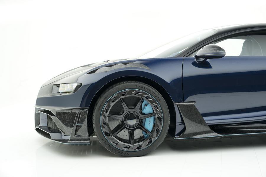 redlinesproject's tweet photo. Word on the street.
Mansory just dropped there take on a Bugatti Chiron at Geneva. They redid the body, wheels and more.
#Mansory #Bugatti #hypercar #aftermarket #GenevaMotorShow #cars #news #Rpmnews https://t.co/yWDeYjlM1u