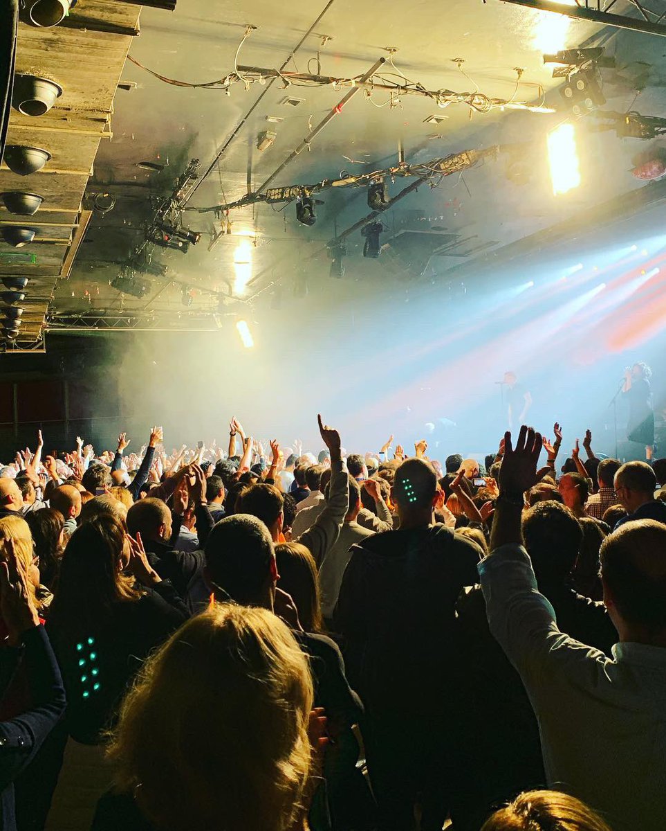 deaconbluemusic's tweet photo. Madrid! .@larivierasala ! What a way to spend a Monday night. Thank you all for coming and making it our biggest show in Spain for a long, long time x
#deaconblue #deaconbluelive #deaconblue30 #ToBeHereSomeday #30yearsandcounting #deaconbluemadrid #raintown #dignity #spainagain https://t.co/X5GbMo2ose