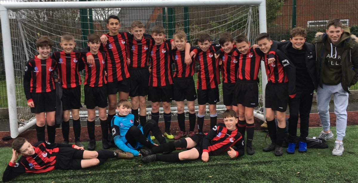 Congratulations to our U13s North team for retaining their Warrington Junior Premier league title 🏆 #teamspirit #grassrootsfootball #wjfl