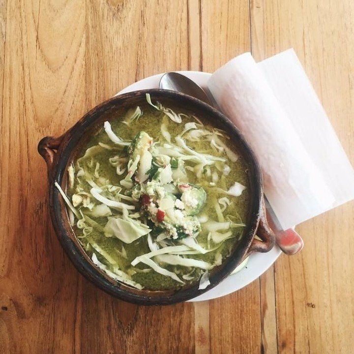 cosechacafe's tweet photo. MONDAY NIGHT SPECIAL // Peanut mole & pozole verde 🍲 📸 Joyce L.
.
.
.
#cosechacafe #cocinerastradicionales #EEEEEATS #InfatuationSF #SFguide #bestofbayarea #OaklandEats #oakland #eaterSF #bayareafoodie #OldOakland #SFEats #oaklandloveit #bestfoodinoakland #mexicanfoo… https://t.co/TbOl0TjlmE