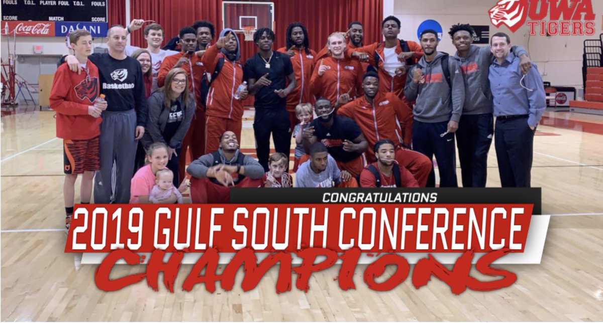 CoachRAPinilla's tweet photo. YESSIRRRRR!!! @UWAAthletics #UWAMBB @nwood1225 CONGRATULATIONS!!! Everyone come through TOMORROW & come check them out!!!! #🐅💪🏾 #TigerFam https://t.co/YWItzIg0EB
