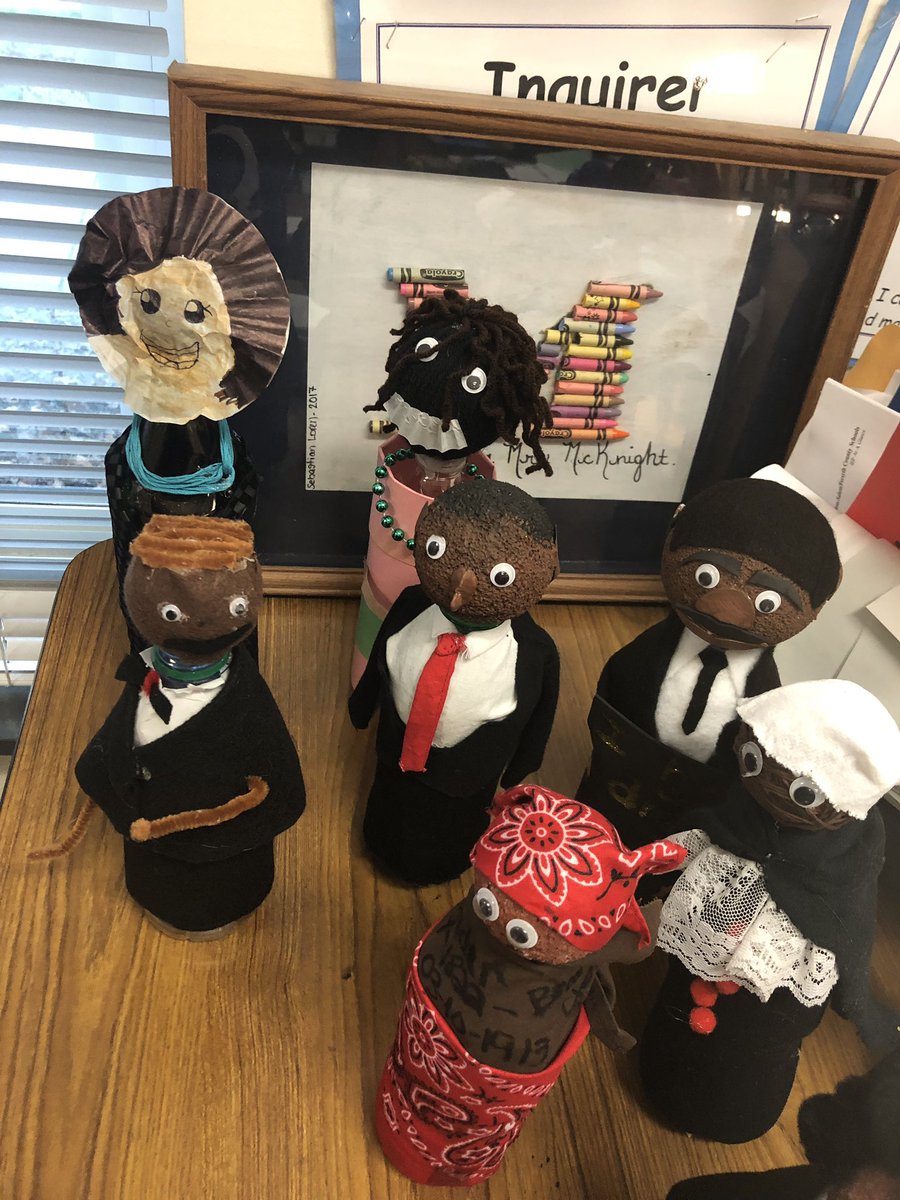 MrsEMcKnight's tweet photo. My second graders totally rocked their #blackhistorymonth projects! https://t.co/gpzxN1UV7h
