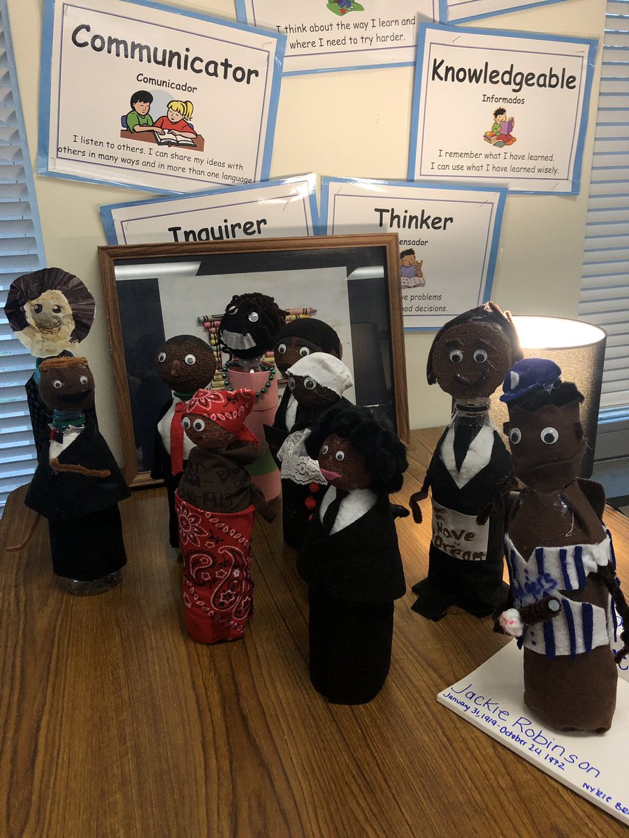 MrsEMcKnight's tweet photo. My second graders totally rocked their #blackhistorymonth projects! https://t.co/gpzxN1UV7h
