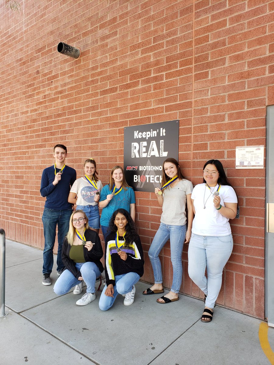 rmhsbiotech's tweet image. Biotech had 10 students place at the district science fair! Five projects took first and move on to the state science fair! #realprojects #redmountainway