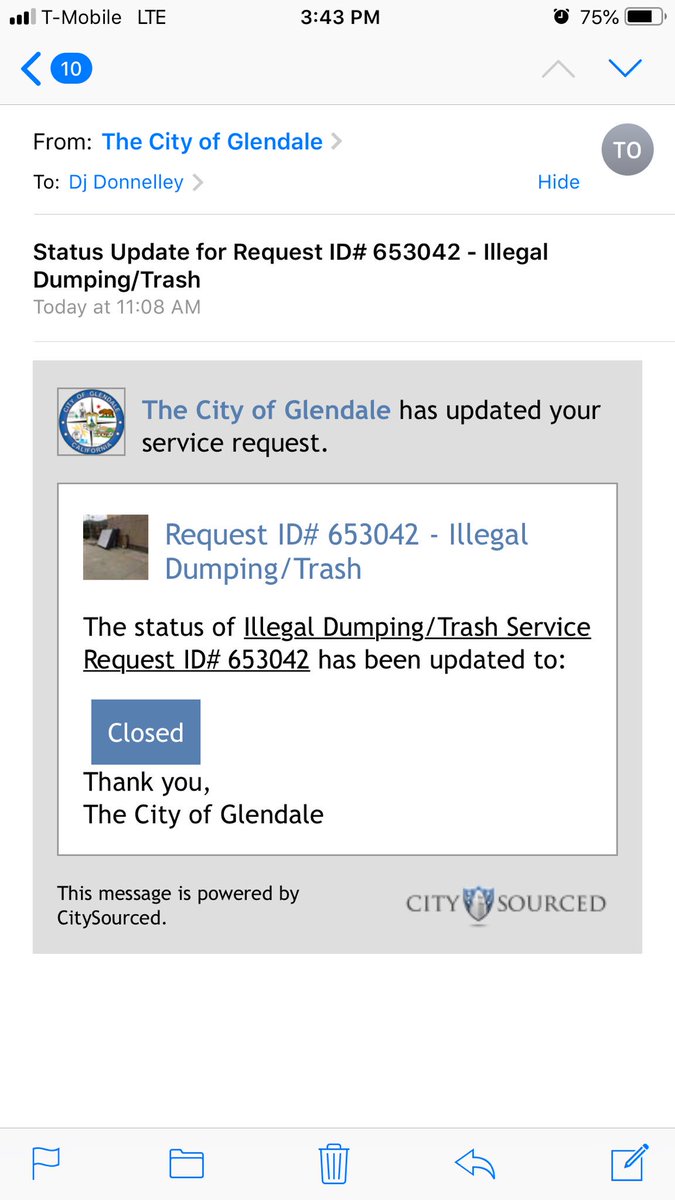 ddonnelley's tweet photo. @MyGlendale Hi!  Can you please let me know why this trash request keeps getting closed, but the trash is still there? https://t.co/WthSVvli41