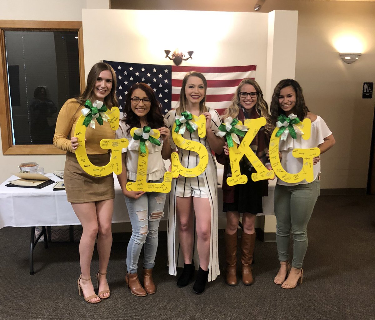 We wrapped up our 2018-19 season last night with our banquet at Martinelli’s! Thank you girls, Destiny, and Jill for an amazing year, and good luck to our seniors!