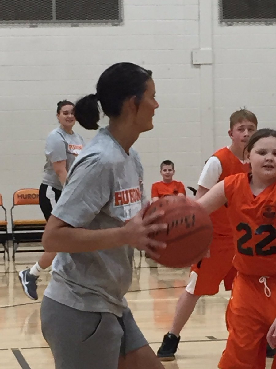 SaveryTruman's tweet photo. Huron Middle School #hms_socialmedia #hurontigers @HuronHighSchool  #SpecialOlympics  go team https://t.co/okT4fPEL1m
