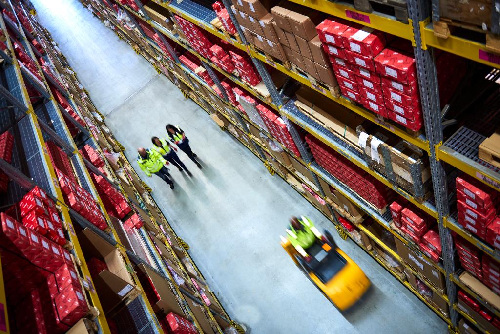 ZFAftermarketUS's tweet photo. #TRW is the leading OE supplier for #passengercars & #commercialvehicles. #ItsAboutThePart https://t.co/kR22UCP8jq