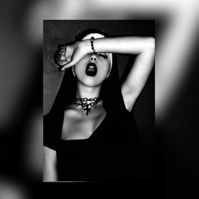 DiablaPerverti1's tweet photo. #NuevaFotoDePerfil
Les gusta? 😈🌚🔥 https://t.co/xf538WYldl