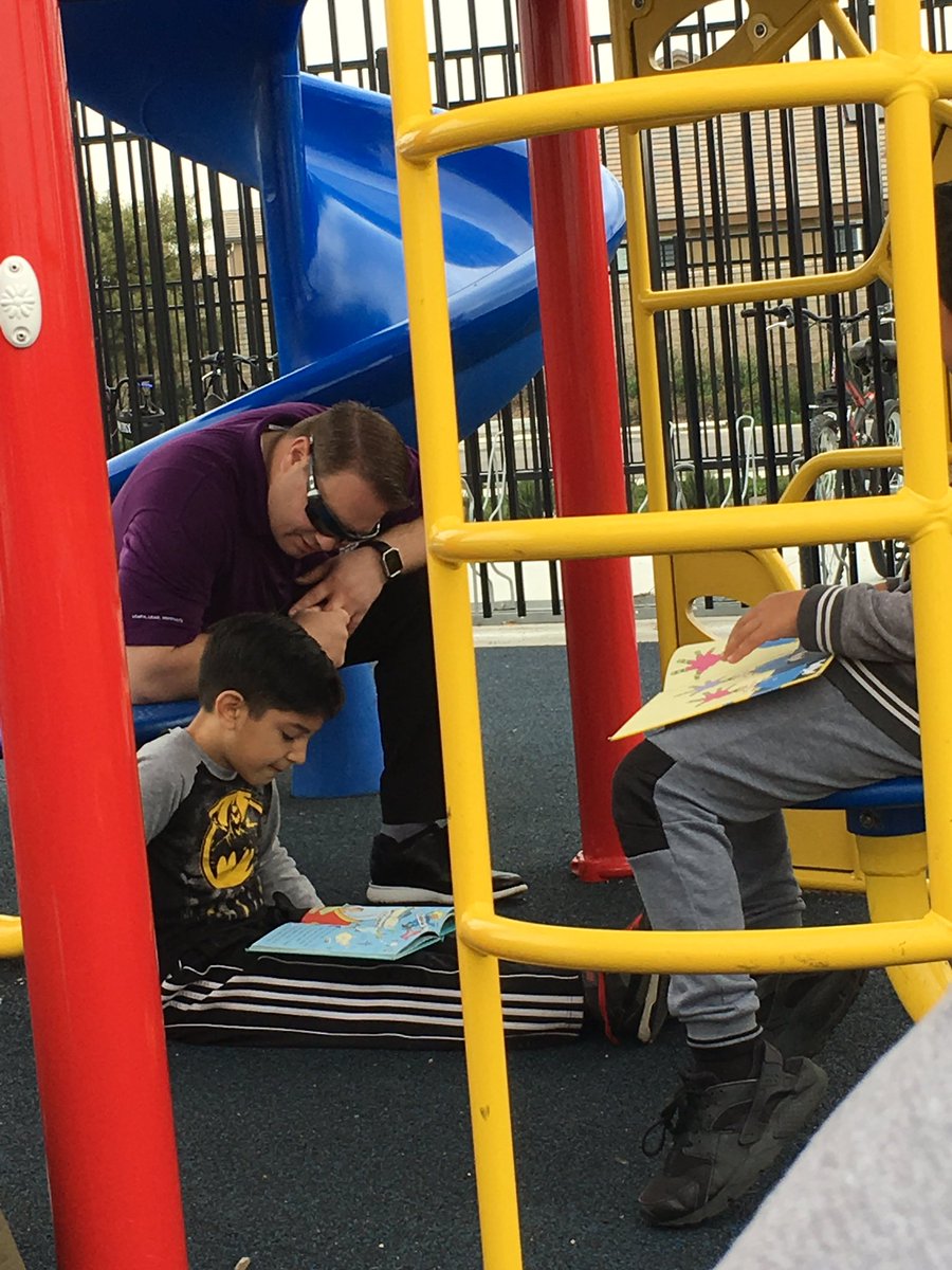 jasonjusd's tweet photo. On Friday, #DelSolJUSD celebrated #ReadAcrossAmerica with a 9-10am all read outside. We even had a few special guests. I can’t believe #Room10DS were the only ones to head to the playground structure!#MoreComfortable #jusdshares https://t.co/91bFC4Zz3X