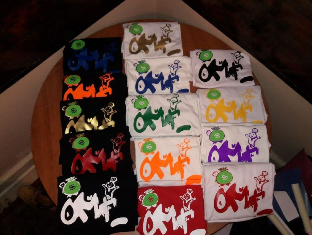 soflyient's tweet photo. @50cent Ima have a few shirts for u so you'll be #onmoneytime #omt apparel out now! https://t.co/UYlnZkVNth