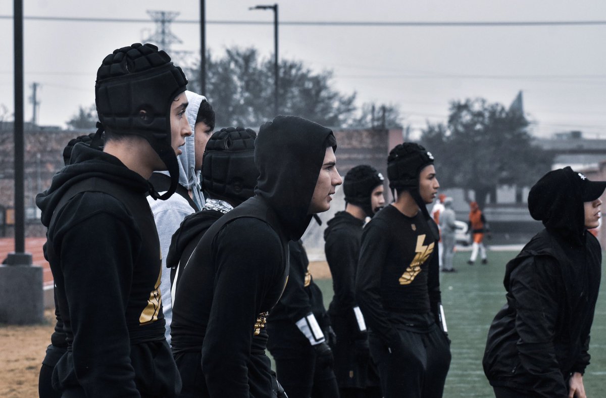 TeamZap7v7's tweet photo. 🔒 In, Ready for this weekend @Endzone7on7 
In The ⚡️ We Trust 
#BoltGangorDontBang⚡️ https://t.co/FpJyWL4uRu