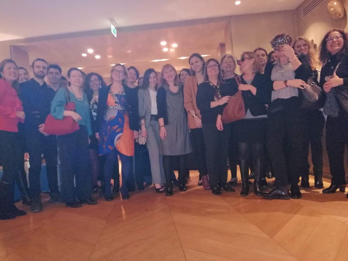 IntiDiplomat's tweet photo. #IntiMilano Ieri si è svolta una bellissima serata all'Hotel #StarhotelsRosaGrand per la seconda riunione dell'#Associazione delle Segretarie dei Consolati di Milano, Ringraziamo di cuore la nostra amica Myfanwy Woods-Jack per aver permesso tutto questo e il #Direttore Fucarino https://t.co/NTzTnWKwsM