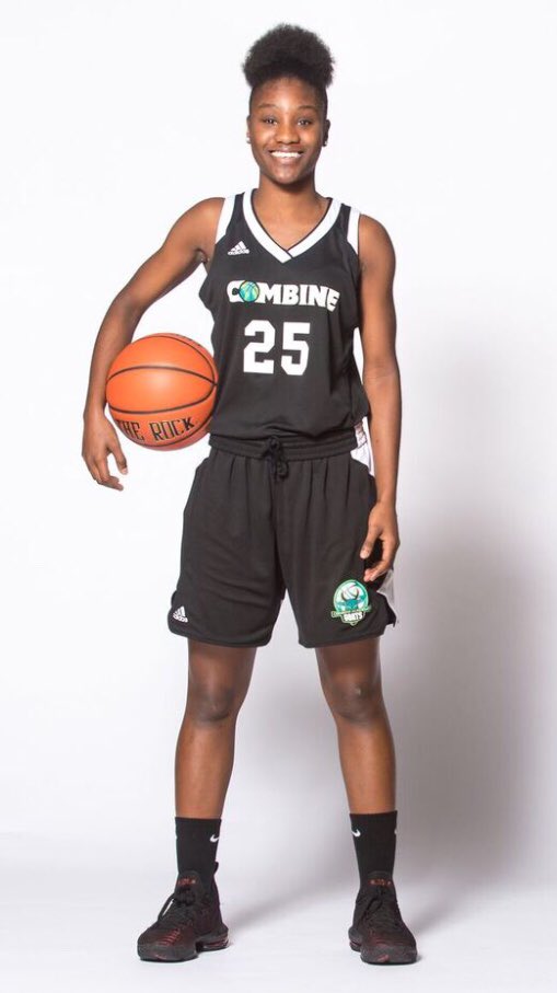 CombineWbb's tweet photo. Combine Academy Highlights: #25 Rashanna Thorne - 5'10" - Forward - c/o 2019 https://t.co/jkfRvCfM4n  🐐 #Goat https://t.co/1XayGBXULR