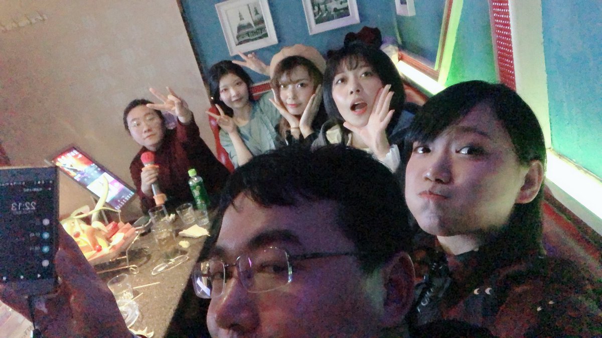 MeikiLan's tweet image. COMIDAY23、沢山のご来場ありがとうございました。
そしてstaffの皆さんもお疲れ様でした┏( .-. ┏ ) ┓
なかなかゲストの先生達と挨拶できなかったのは残念です…。

次回のダンスは何しようかな笑笑

Photo by 子夏ちゃん 
#comiday #CD23