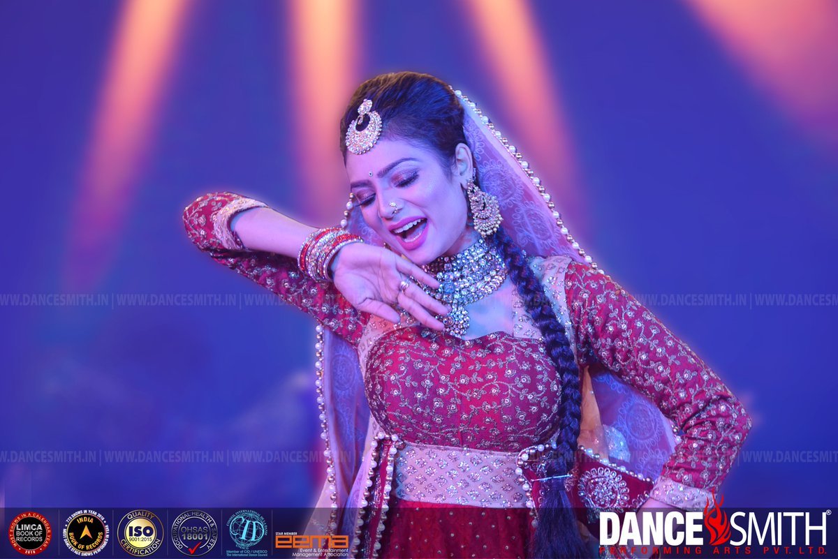 DanceSmithIndia's tweet image. Experience the ravishing beauty of Live Entertainment Shows with team @DanceSmithIndia 
#Bollywood #StagePresentation #StageShows #Performers #Performance #LiveEntertainment