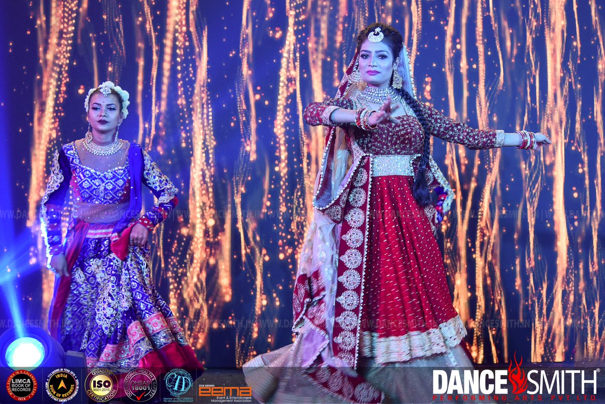 DanceSmithIndia's tweet image. Experience the ravishing beauty of Live Entertainment Shows with team @DanceSmithIndia 
#Bollywood #StagePresentation #StageShows #Performers #Performance #LiveEntertainment