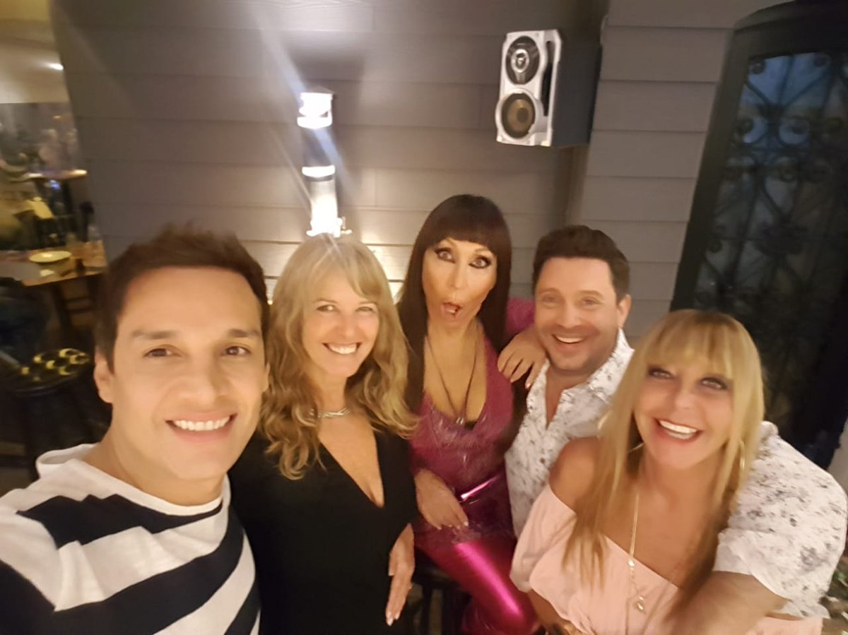 Moria Casán tweet media