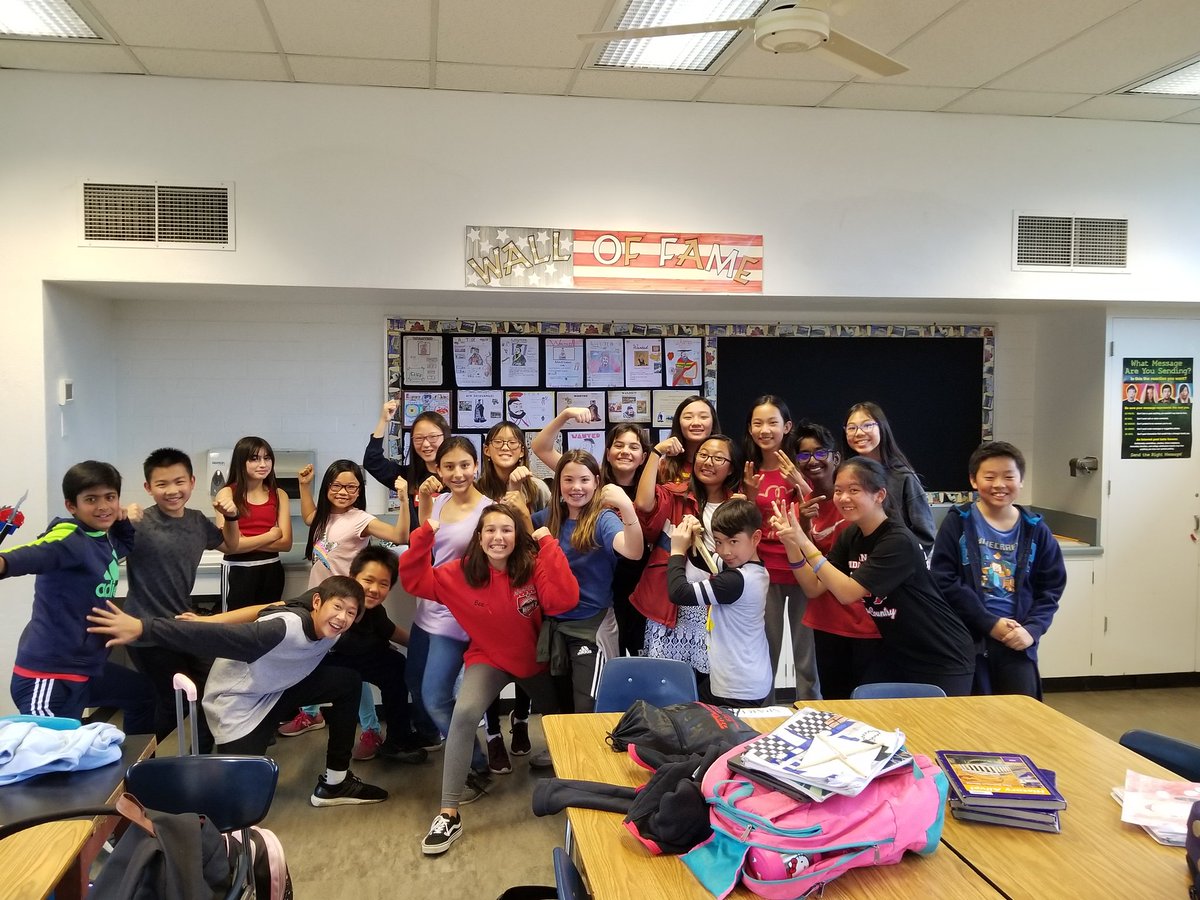 mhoffmanausd's tweet photo. Slightly late post! Sparta vs. Athens cheer-off had me in tears! Well done period 5, well done!! @MrDfromItaly @Dana_Mariners #danacoteaching #spartawins https://t.co/TIcxyaIT7r