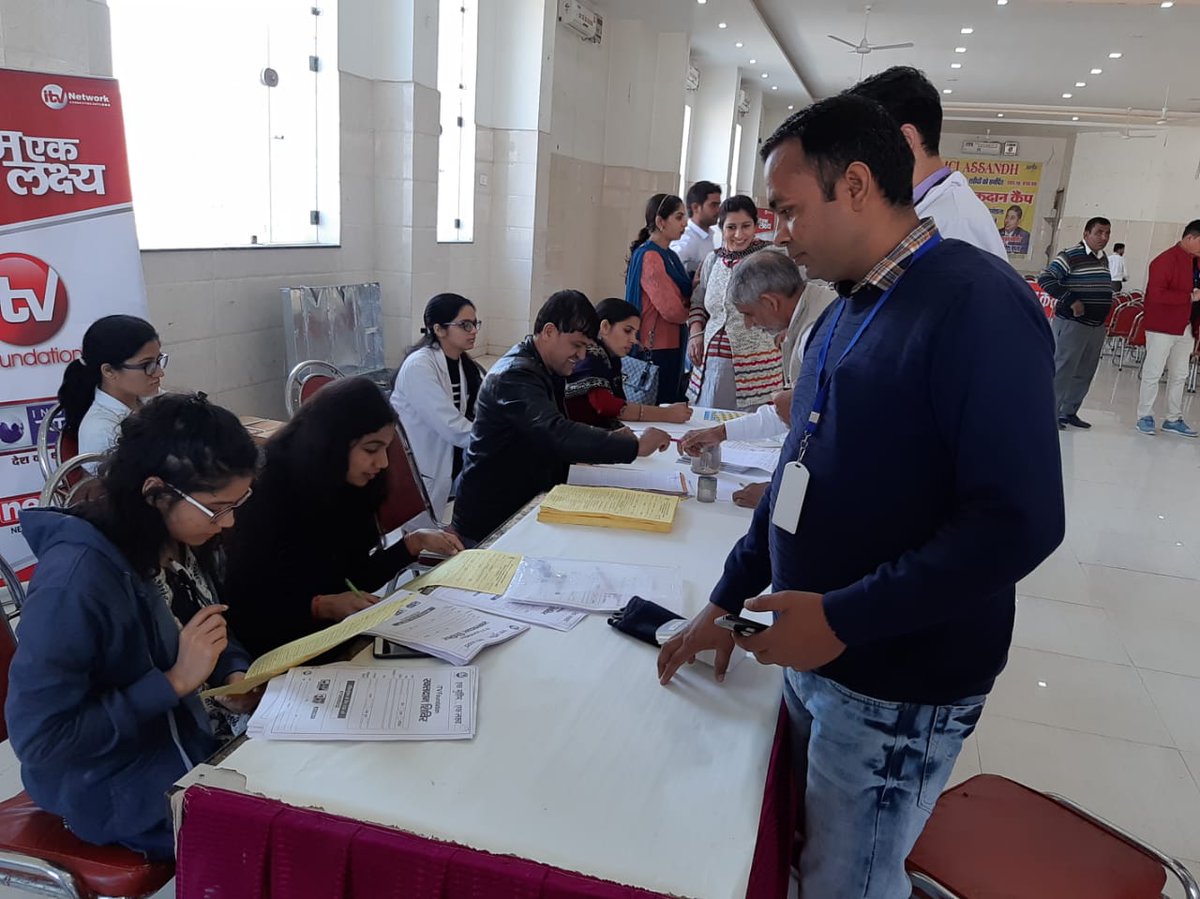 NewsX's tweet photo. itv foundation organises blood donation camp in Karnal's Assandh
#iTVFoundation @Inkhabar https://t.co/6240n9ZwZ7