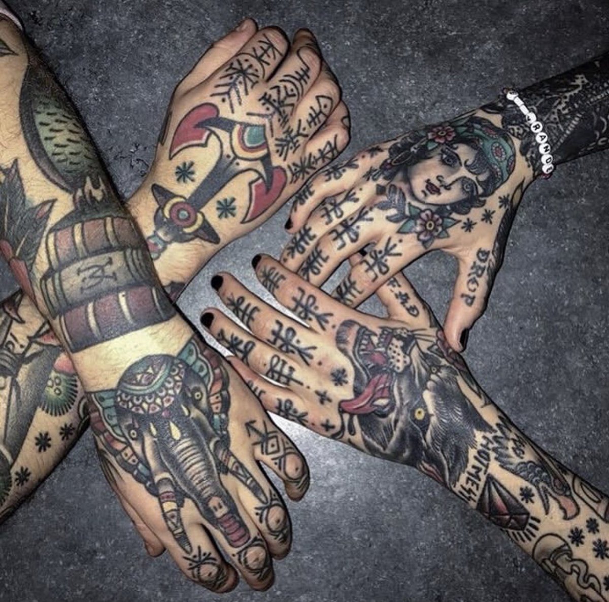 Many Tattooed Hands Make Light Work!

#thebeardedrapscallion #beardedrapscallion #tattooaftercare #tattoo #beardedandtattooed #beardedmen #beard #beardsofinstagram #beardedmen #beardlife #lifestyle #instagood