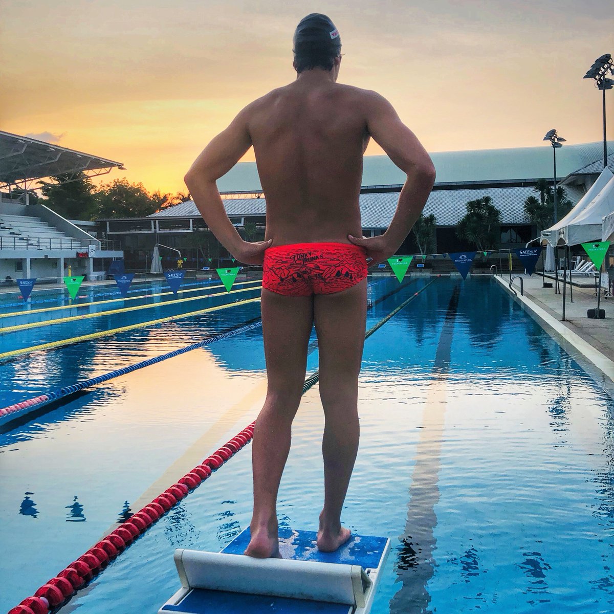 funkytrunks's tweet photo. Own the pool tonight #funkytrunkers 👑 #kingofthepool #getfunkd https://t.co/Xpz8O14UrX