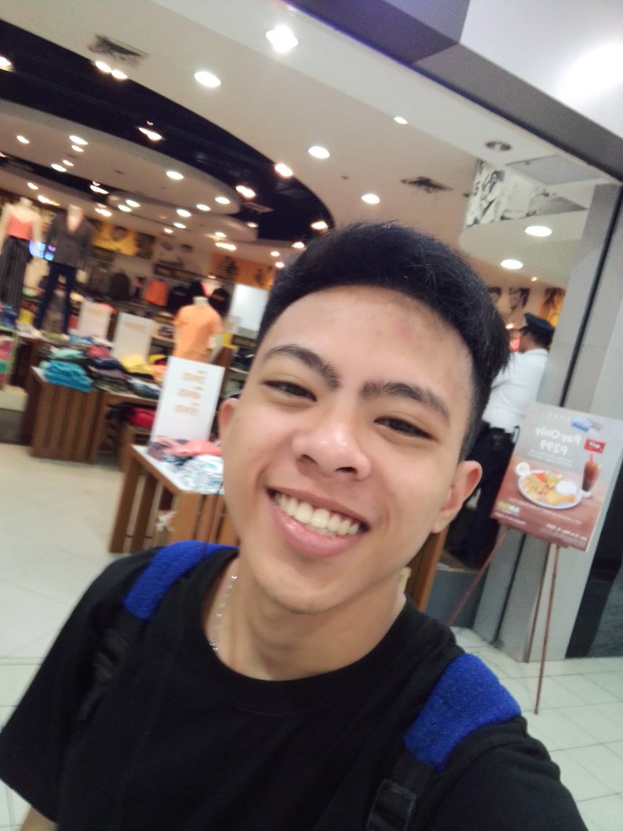 Pogi😂