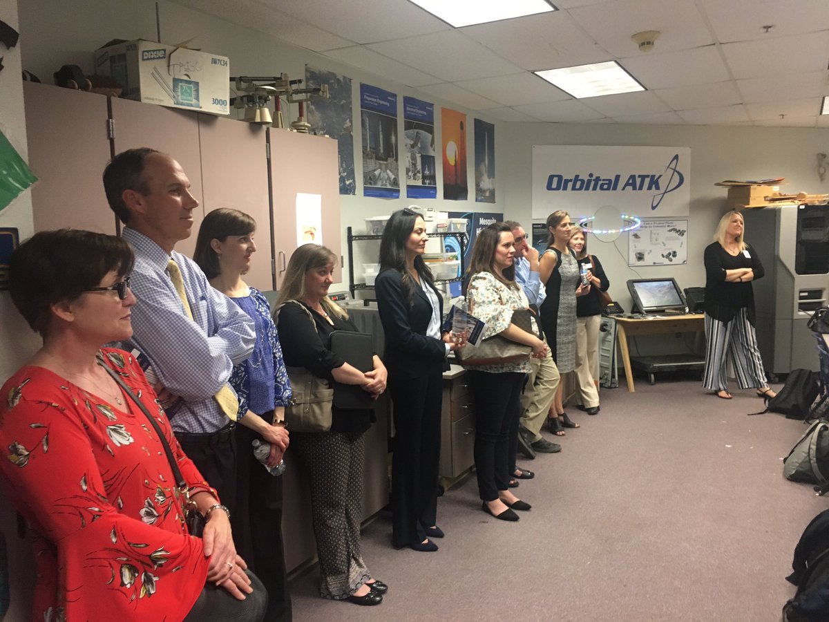kdfetter's tweet photo. Mesquite’s future engineers sharing their passion of Aerospace Engineering with local business and community leaders. https://t.co/Ul7NMzvmdM