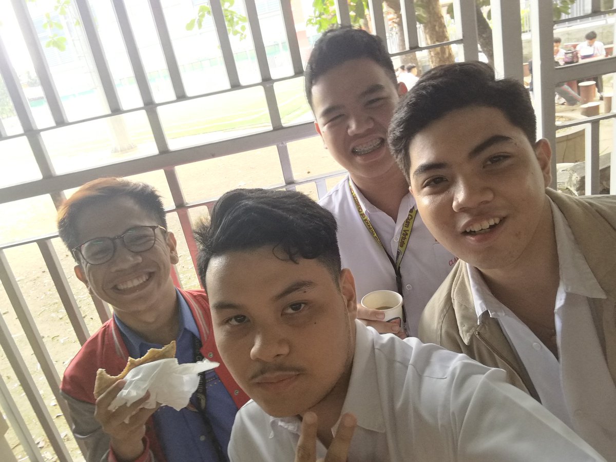 Teacha_Art's tweet photo. SHS Entrep Day 1. Bili na kayo.. :)
#csqc https://t.co/XvaYtmqsRz