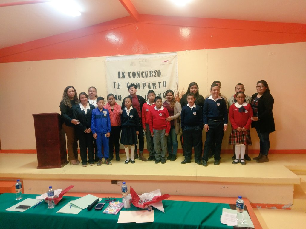 Lorena_CRUGA's tweet photo. Eliminatoria de niñas, niños y adolescentes en el gobierno, etapa sede regional.
Muestra de constancia y compromiso, por parte de los LEC, alumnos y Padres de Familia.
"La única discapacidad del ser humano es decir no puedo" 
Gracias a todos
@aleatm2 
@EducacionComuni
@CONAFE_mx https://t.co/vBU9lrzHxi