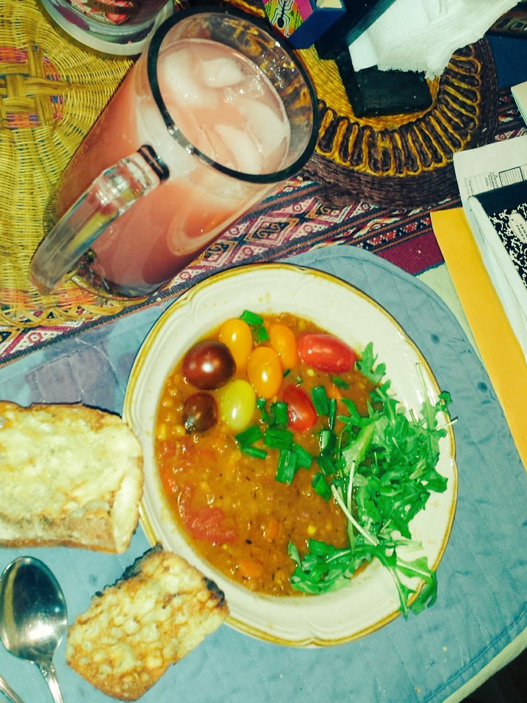 #NJ 'Tonite'sDinner' #lentilsoup w/ #cumin #curry #redpepperflakes #thyme #buillioncubes #cannedtomatoes #arugula #toastedchiabatta #gastronomia #fooddesign #representationalart #collageart #relajado #vida #homecook