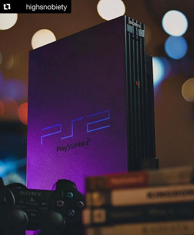 WDK_Network's tweet photo. #Repost @highsnobiety ・・・
The @sony PlayStation 2 debuted 19 years ago today. 🎮 What was your favorite game ? 📸: @raksmcfrost
#badwolfentertainment #badwolfent #badwolfpodcast #podcast #podcasts #entertainment #entertainmentnews #sony #playstati… https://t.co/PUHocKKzNM https://t.co/xT4SvP0pMC