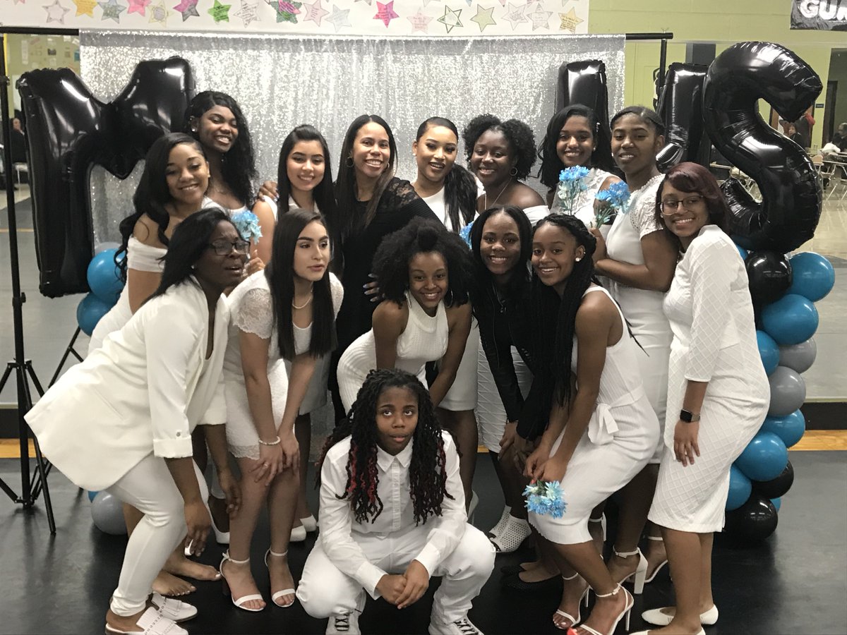 DanceWchs's tweet photo. It give me great pleasure on the behalf of @NHSDAofficial and @WhitesCreekHS /@DanceWchs Honors Chapter TN0017 to welcome @mcgavock_high Dance Dept to the NHSDA! Shout out to @MNPSDirector for stopping by 
#DanceHonors #ExceedingGreatExpectations #MNPSDANCE https://t.co/yDgAPLEV9s