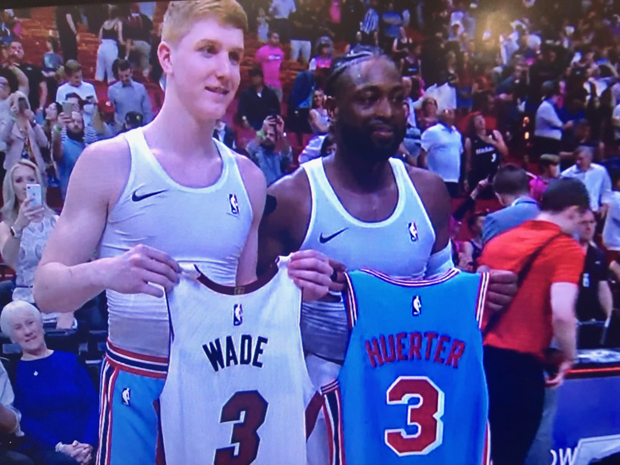 kevin huerter jersey swap