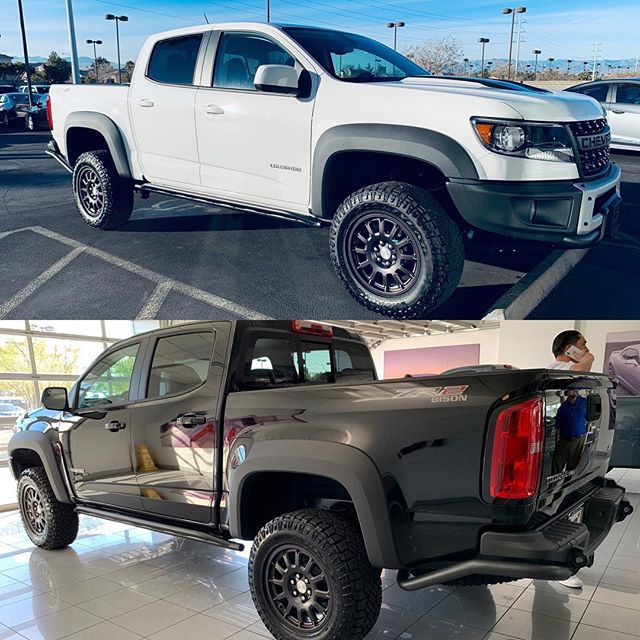HendersonChev's tweet photo. Which Colorado ZR2 Bison do you like better? #colorado #bison #offroad #chevy #chevrolet #steelbumpers #zr2 #custom #mountains #mud #z71 #skidplate #lifted #liftedtrucks #vegas #explore https://t.co/9vDwPspq2L https://t.co/rvPY3EeTIl