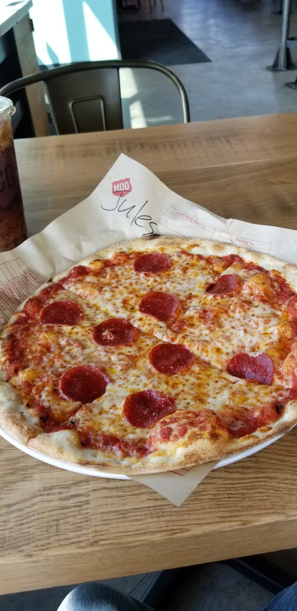 GoddessKeridwyn's tweet photo. #Modpizza #sogood
#MODrewards #pizza @MODPizza https://t.co/GezWMDFl7g