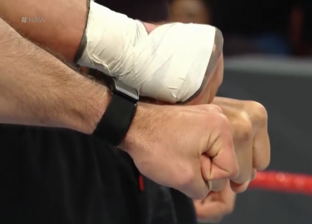 WWEIndia's tweet image. ONE LAST TIME...
THE SHIELD IS BACK! 🤜👊🤛

@WWERollins @TheDeanAmbrose @WWERomanReigns #RAW #TheShield