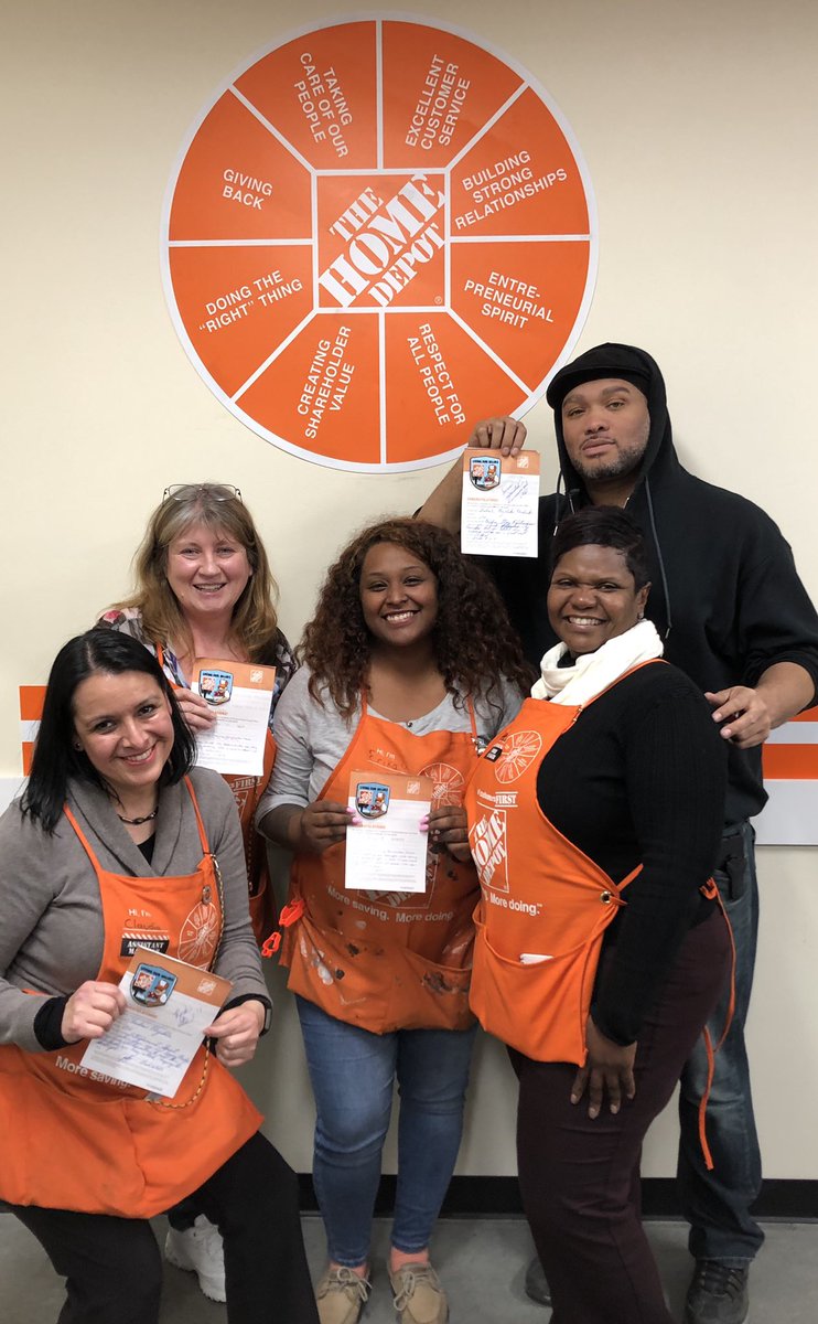 Claudia Elizalde (@claudiaelizal13) on Twitter photo Recognizing these amazing DS’s for their outstanding leadership 👏🏼👏🏼Wanda D25, Erika D23/24 & Mike MET thank you for everything you do! 👏🏼👏🏼 #LeadingByExample #OneTeamOneGoal <a href="/NittaG616/">Nitta G</a> <a href="/skratser14/">Dina</a> <a href="/erika_pacheco18/">E r i k a 😋</a> <a href="/TravisBurgeeTHD/">Travis Burgee</a> <a href="/Courtney_Jene/">Courtney Seizeme</a> @safetydoug4 Recognizing these amazing DS’s for their outstanding leadership 👏🏼👏🏼Wanda D25, Erika D23/24 & Mike MET thank you for everything you do! 👏🏼👏🏼 #LeadingByExample #OneTeamOneGoal <a href="/NittaG616/">Nitta G</a> <a href="/skratser14/">Dina</a> <a href="/erika_pacheco18/">E r i k a 😋</a> <a href="/TravisBurgeeTHD/">Travis Burgee</a> <a href="/Courtney_Jene/">Courtney Seizeme</a> @safetydoug4