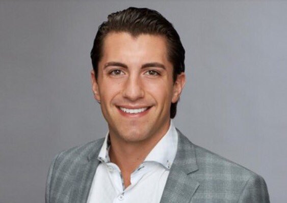 shannnkelll's tweet photo. you know who wouldn't have picked the only girl not ready for a relationship?? #thebachelor #ishesingletho? #imnotsingle #butineedtoknow https://t.co/juHtyd6Wyh