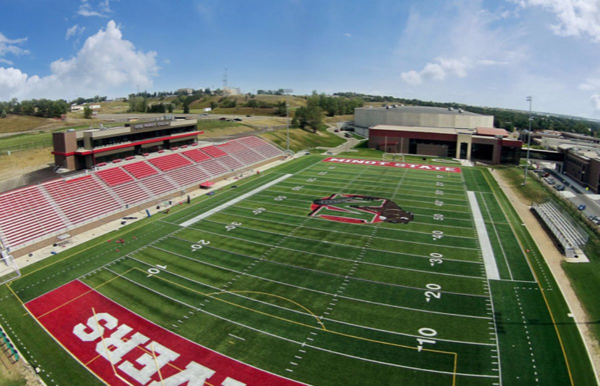 devenphillips10's tweet photo. Excited to have received a junior day invite to Minot state university @CoachP_Anderson #juniorday https://t.co/Dp3HVl3cL7