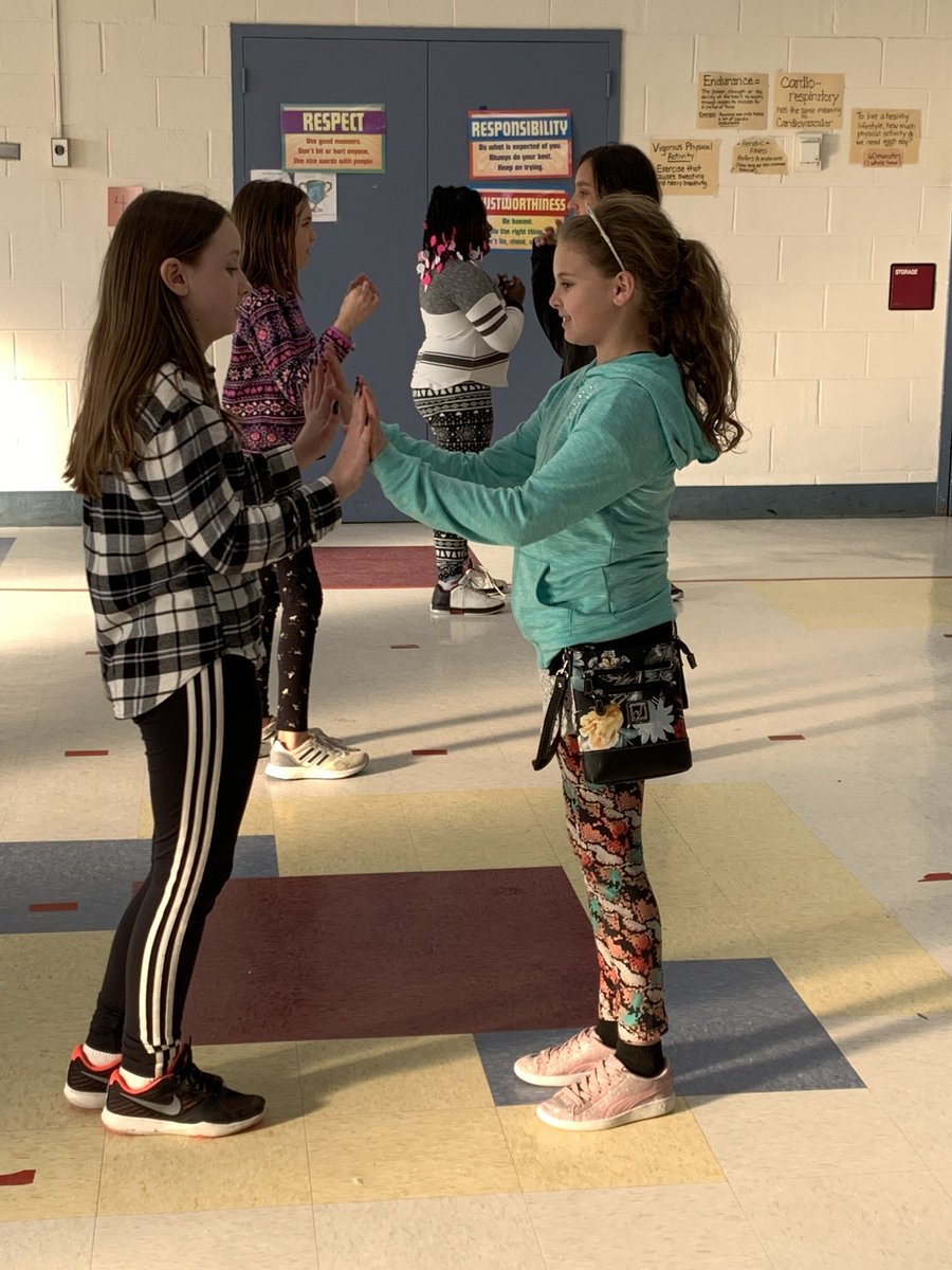 RoselynnRosy's tweet photo. Learning more about ourselves and our teammates in #gotrde ! We may have a lot in common but weโre also unique! #cddolphins https://t.co/QDNzo792Cz